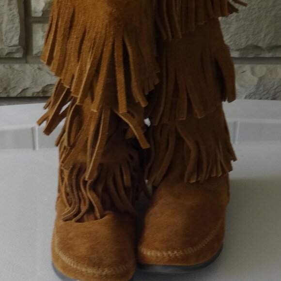 Minni Tonka women's brown leather Moccasin boots size 9,  rubber bottoms quality - Picture 4 of 12